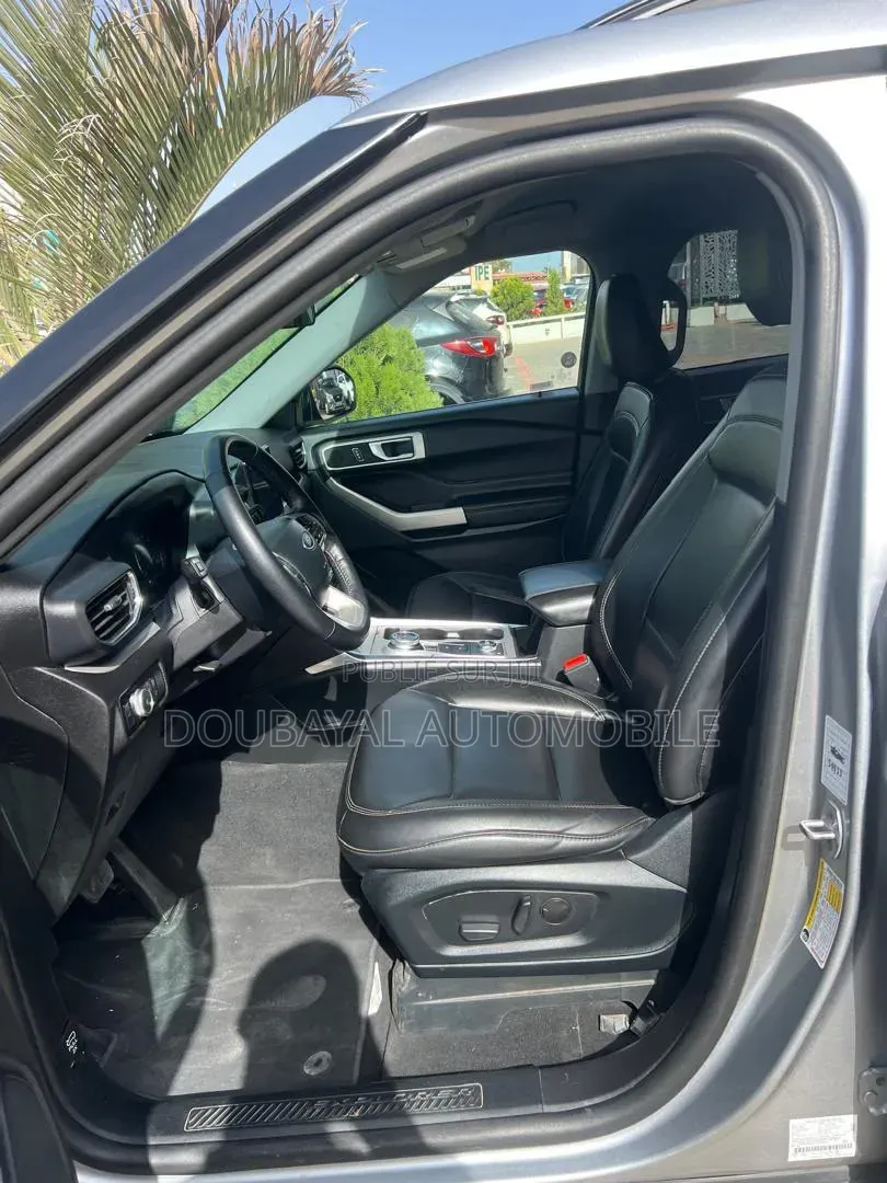 Ford Explorer 2024 Gris