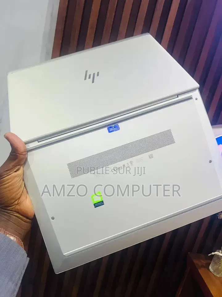 Ordinateur portable HP EliteBook 840 G7 8GB Intel Core i7 SSD 256GB