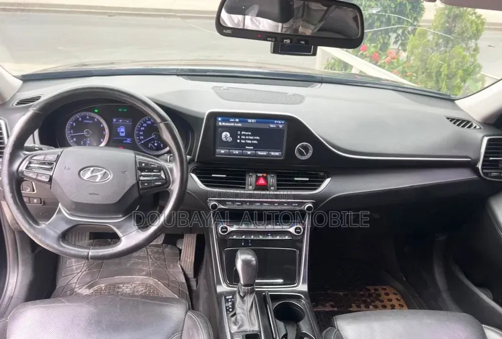 Hyundai Grandeur 2017 Noir Mat