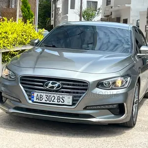 Hyundai Grandeur 2018 Gris