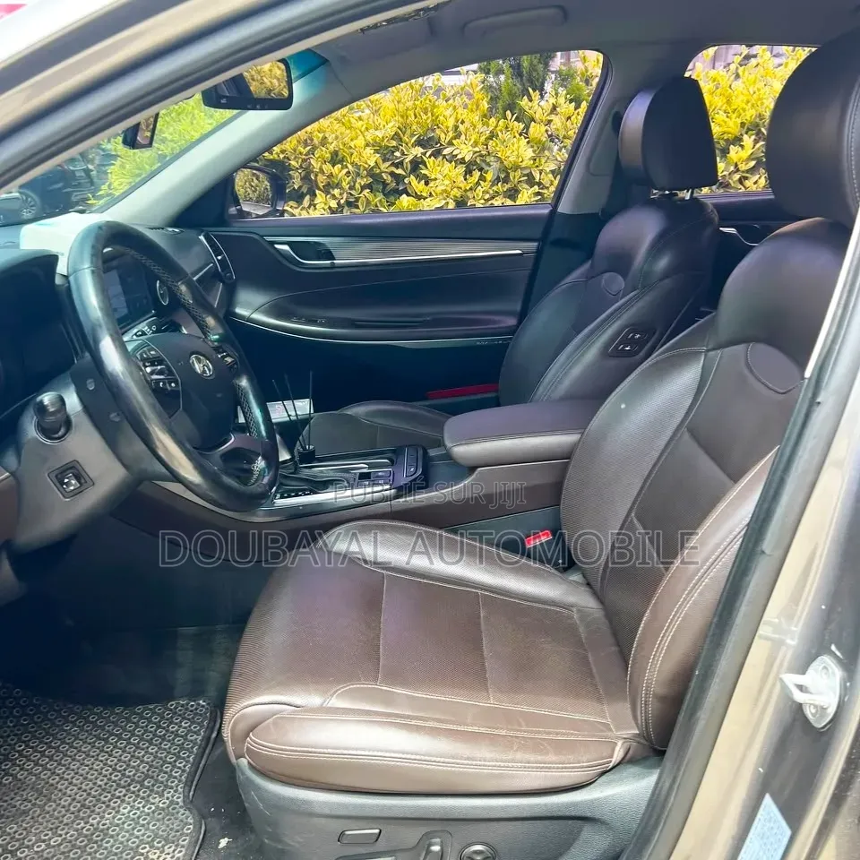 Hyundai Grandeur 2018 Gris