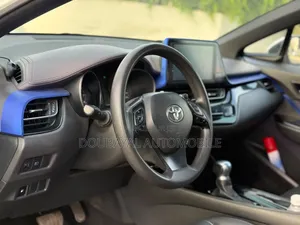 Toyota C-HR 2021 Blanc