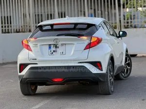 Toyota C-HR 2021 Blanc