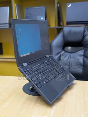 Nouveau Ordinateur portable Lenovo 300e 4GB Intel Core i5 SSD 128GB