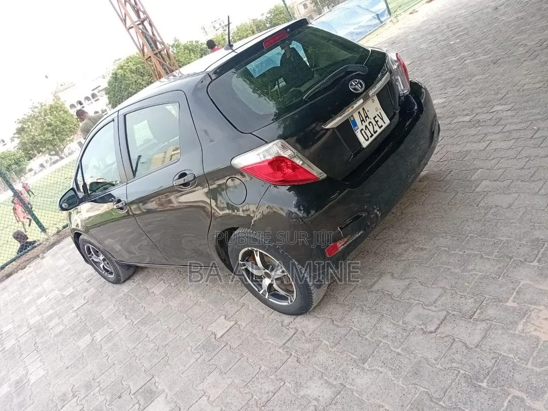 Toyota Yaris 2015 Noir