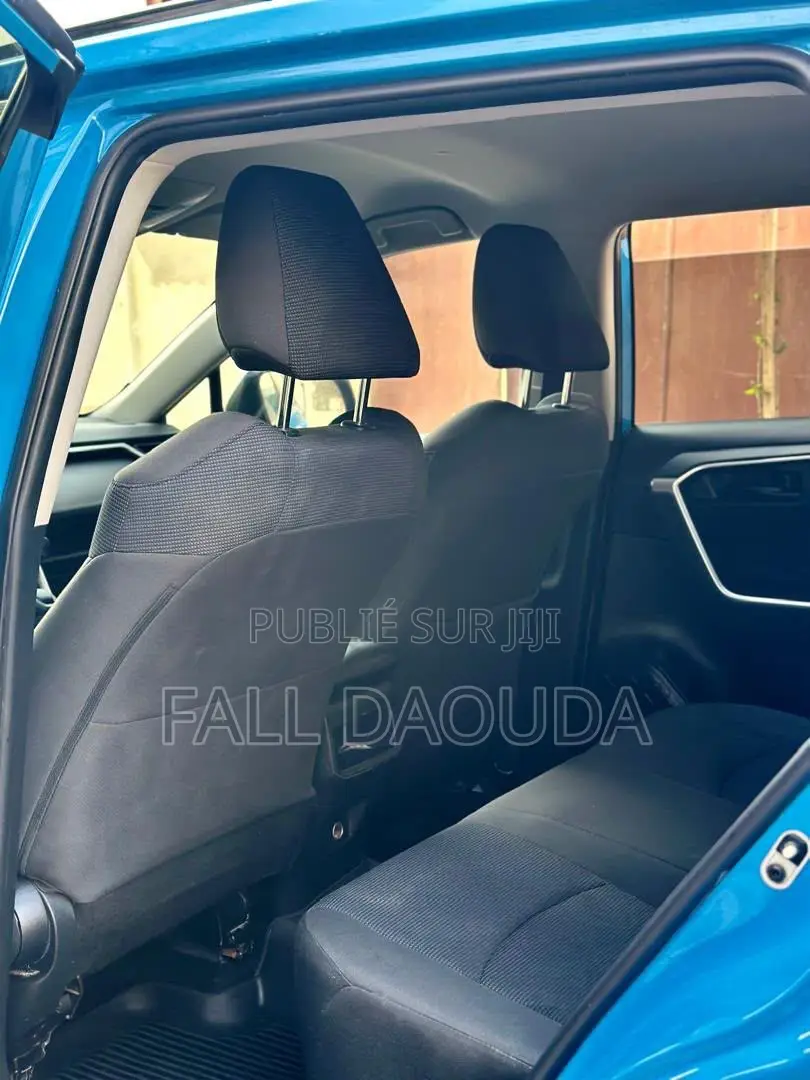 Toyota RAV4 2019 Bleu