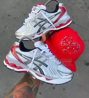 Asics Gel Kayano 14 Rouge-Gris Disponible