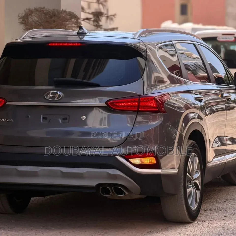 Hyundai Santa Fe 2021 Gris