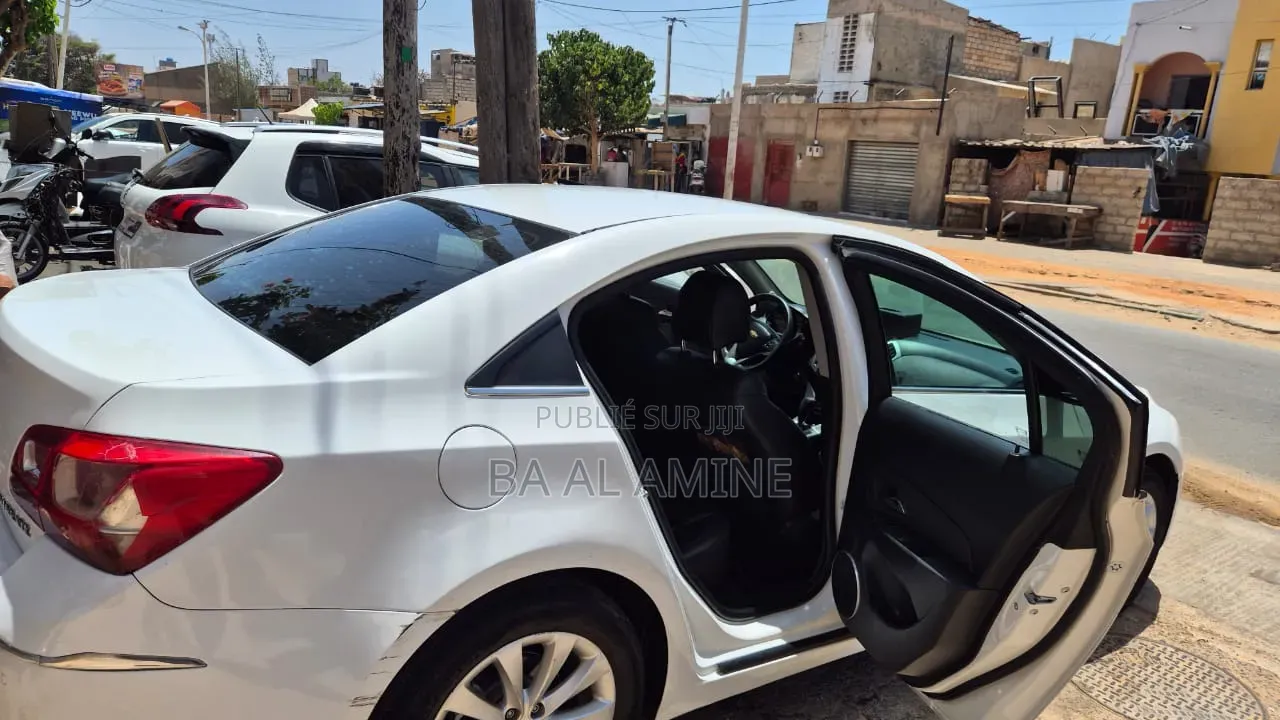 Chevrolet Cruze LS 4dr Sedan (1.5L 4cyl 6A) 2016 Blanc