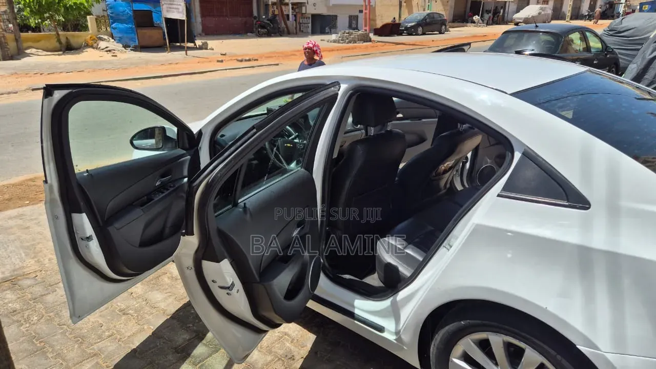 Chevrolet Cruze LS 4dr Sedan (1.5L 4cyl 6A) 2016 Blanc