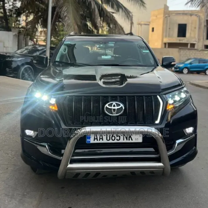 Toyota Land Cruiser Prado 2017 Noir Mat