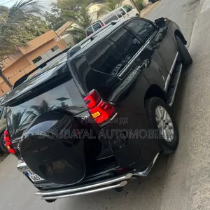 Toyota Land Cruiser Prado 2017 Noir Mat