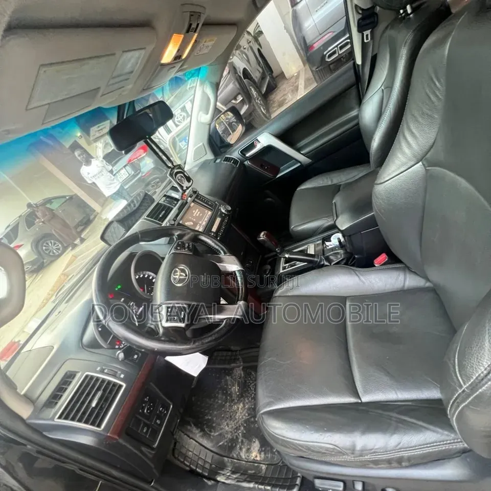 Toyota Land Cruiser Prado 2017 Noir Mat