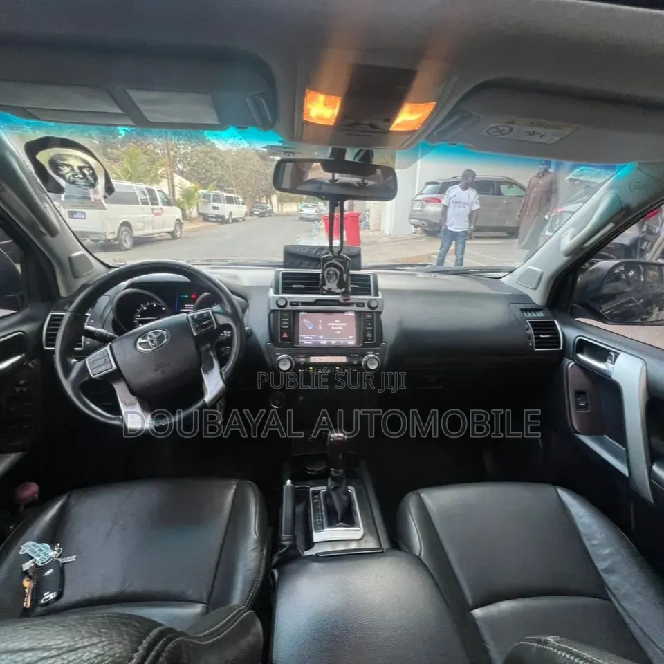 Toyota Land Cruiser Prado 2017 Noir Mat