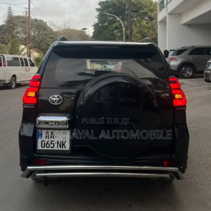 Toyota Land Cruiser Prado 2017 Noir Mat