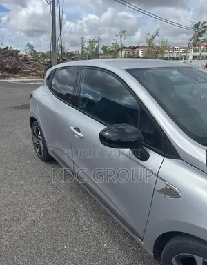 Renault Clio 2022 Argenté