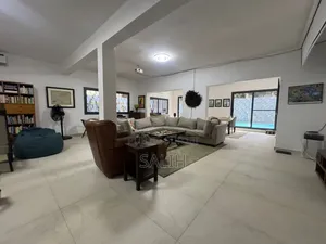 5chbre Villa dans Salih-Immo Et, Mermoz Sacré-Cœur à Louer
