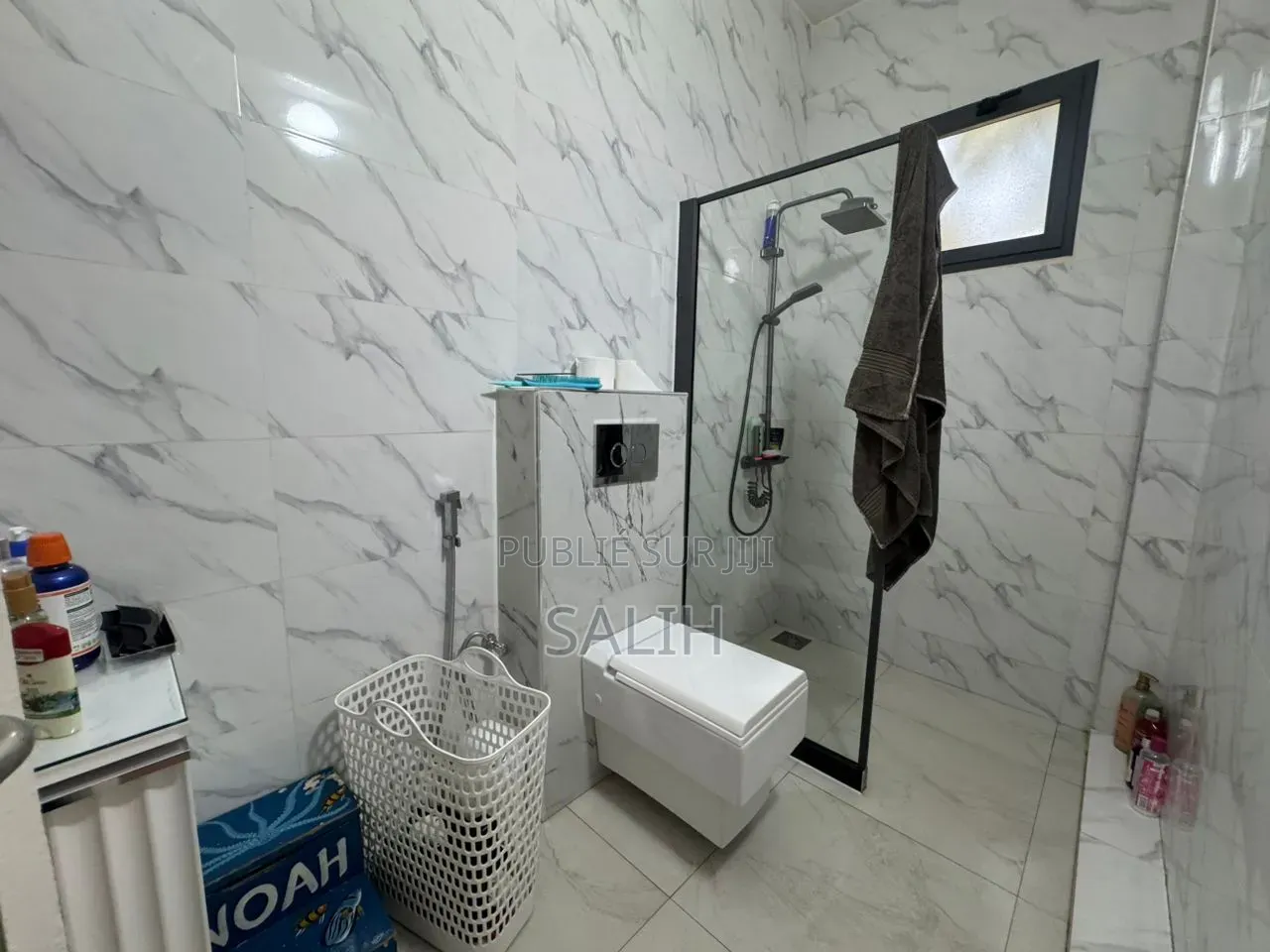 5chbre Villa dans Salih-Immo Et, Mermoz Sacré-Cœur à Louer
