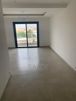 2chbre Appartement dans Salih-Immo Et, Fann-Point E-Amitié à Vendre