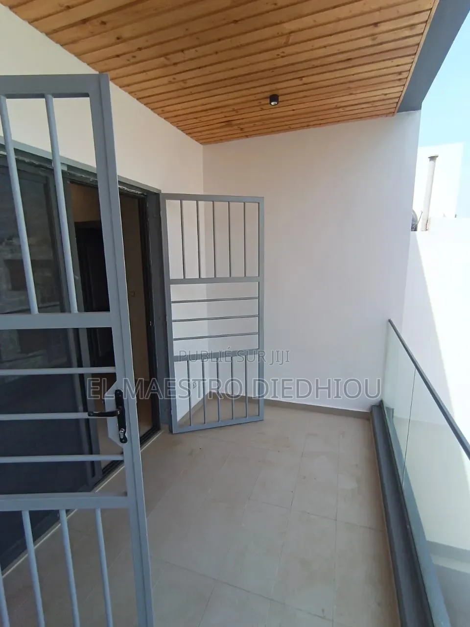 4chbre Maison dans Villa R+2 À Louer À à Louer