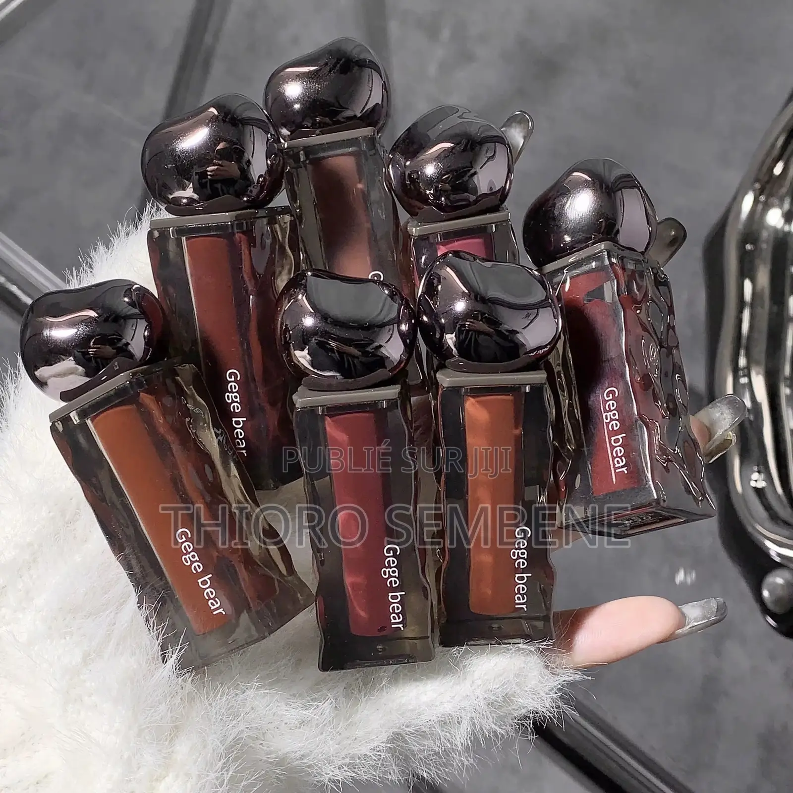 Des Gloss De Qualité À Vendre Les 2 À 2500f