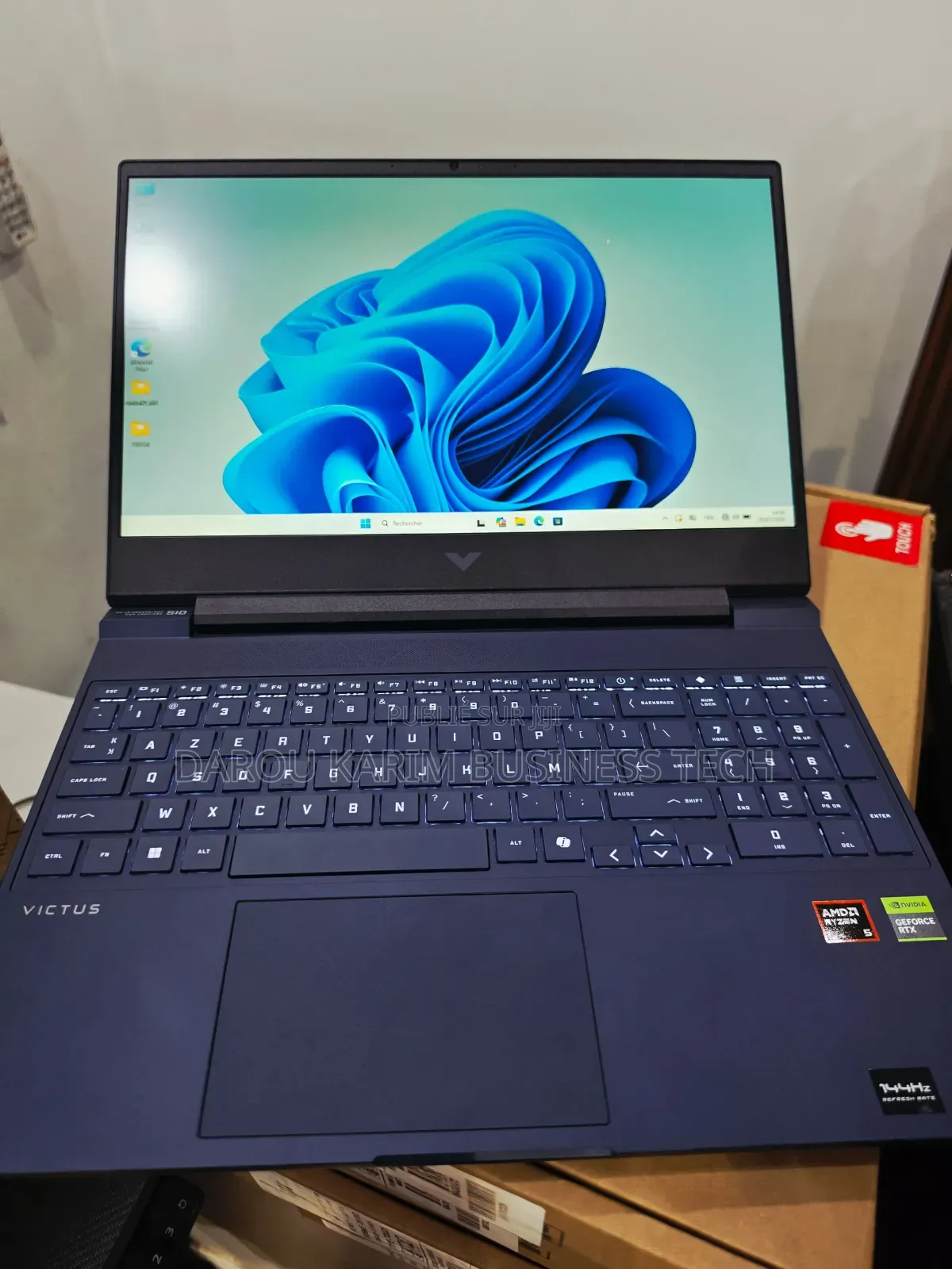Nouveau Ordinateur portable HP Victus 15 16GB AMD Ryzen 5 SSD 512GB
