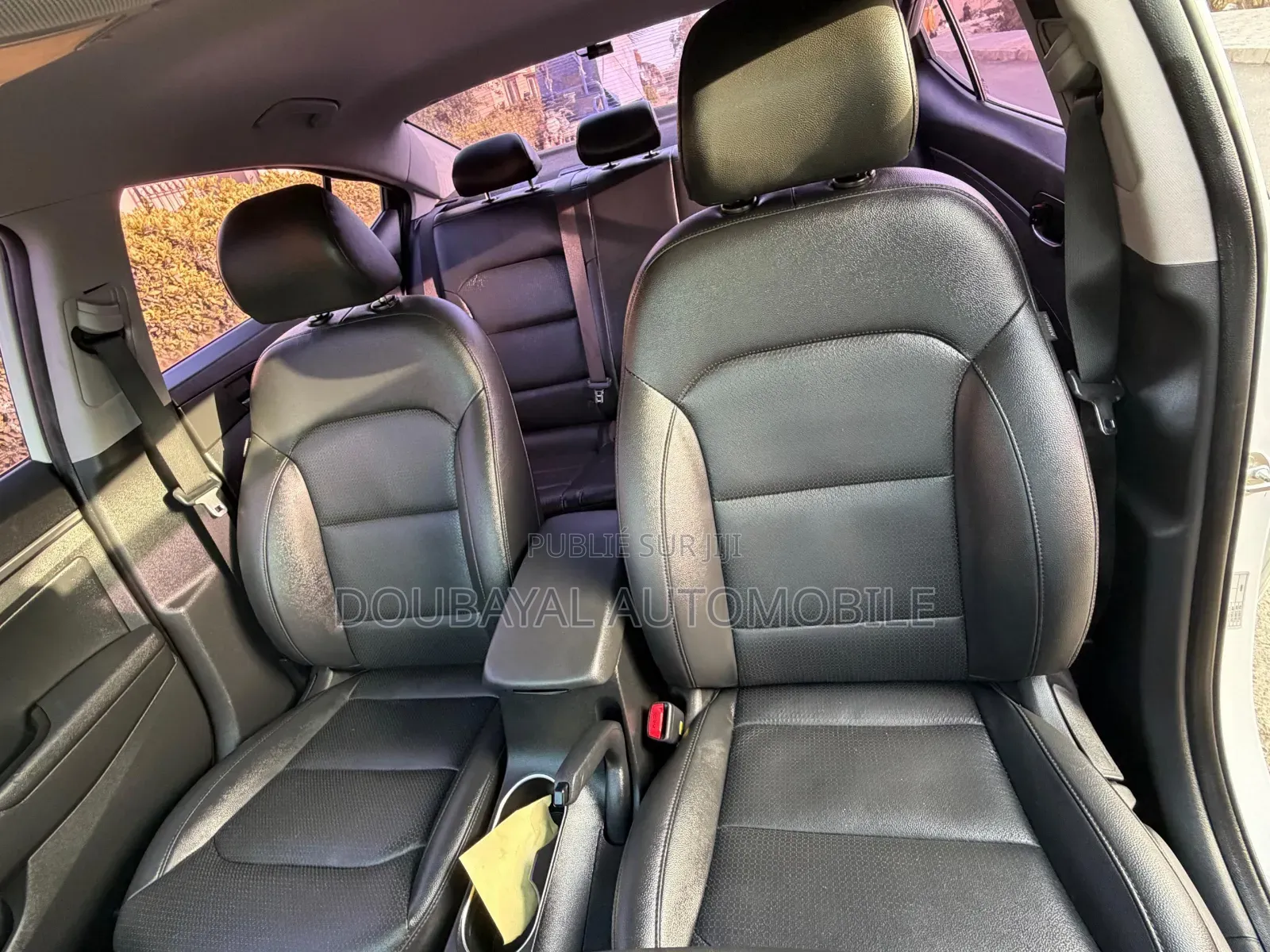 Hyundai Avante 2018 Blanc