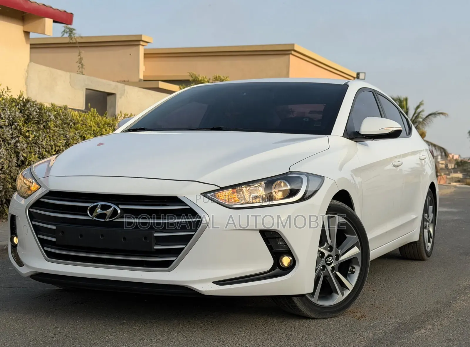Hyundai Avante 2018 Blanc