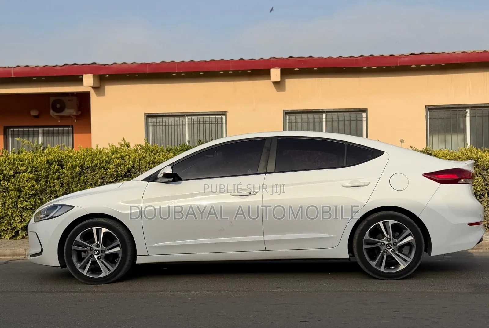 Hyundai Avante 2018 Blanc