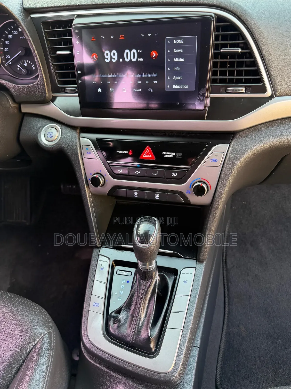 Hyundai Avante 2018 Blanc