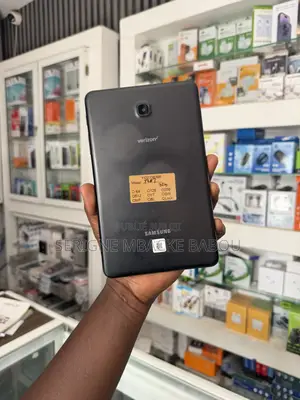 Nouveau Samsung Galaxy Tab A SM-T285 32 GB Noir