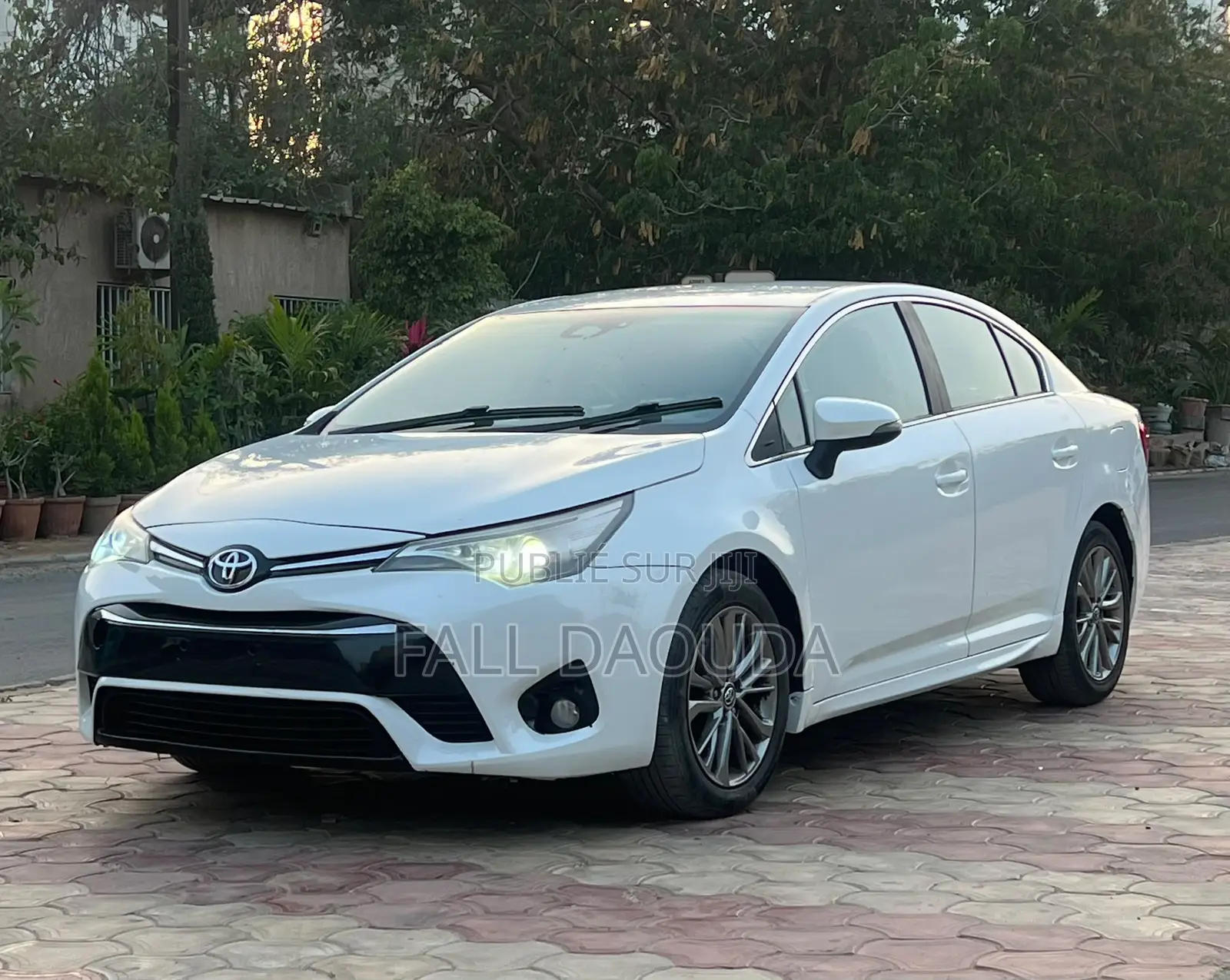 Toyota Avensis 2016 Blanc