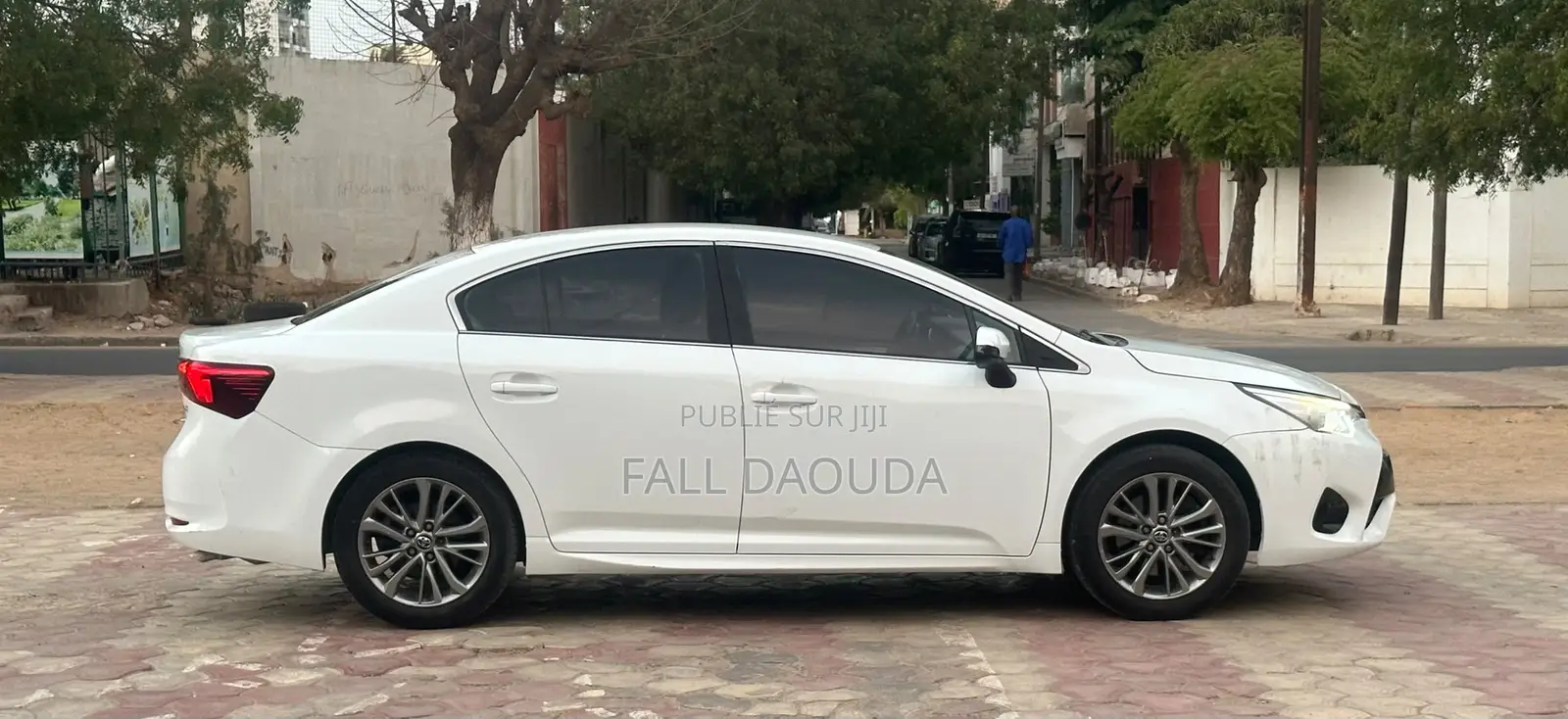 Toyota Avensis 2016 Blanc