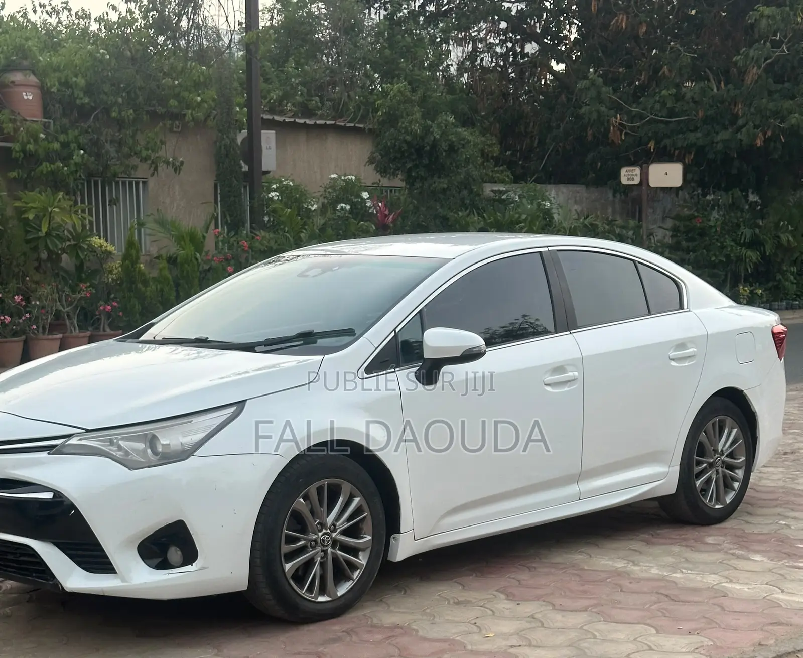 Toyota Avensis 2016 Blanc