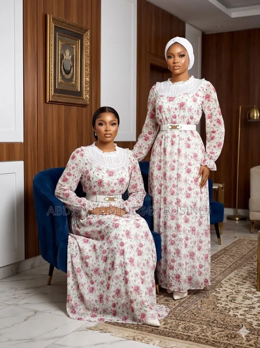 Robe Hijab Avec Ceinture Disponible