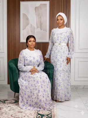 Robe Hijab Avec Ceinture Disponible