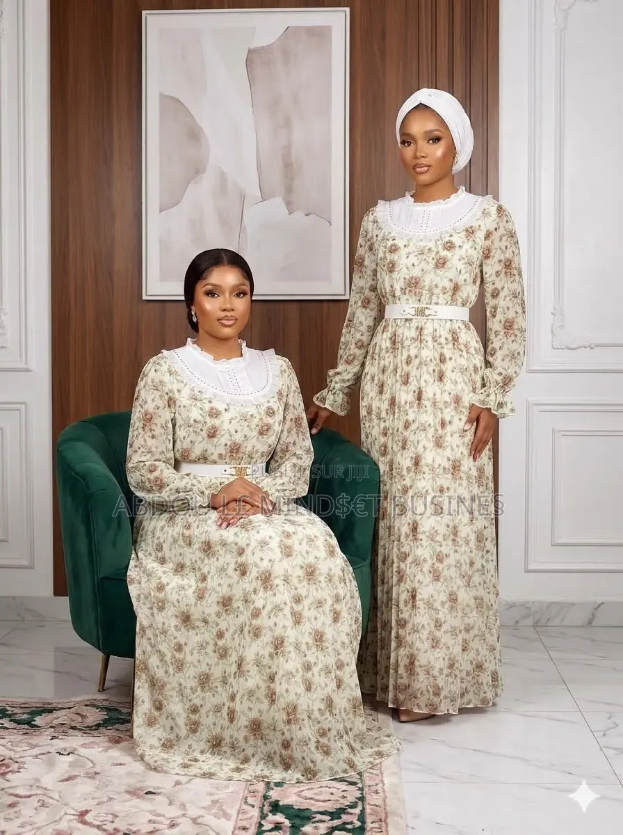 Robe Hijab Avec Ceinture Disponible