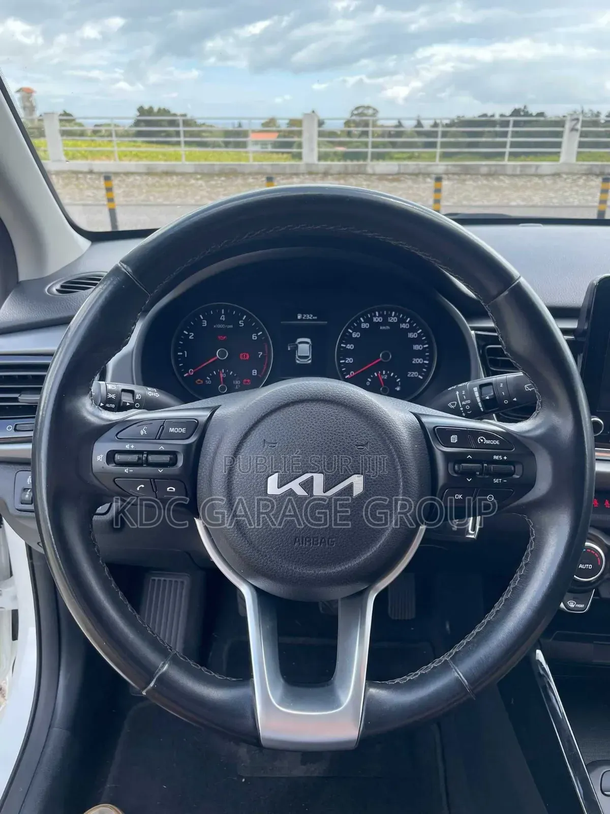 Kia Rio 2022 Blanc