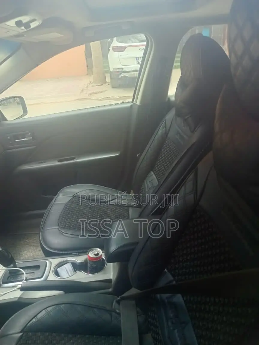 Ford Fusion 2010 Noir