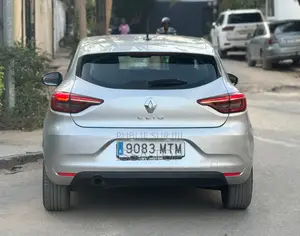 Renault Clio 2021 Gris