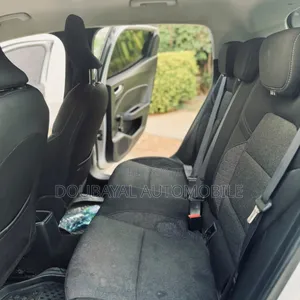 Renault Clio 2021 Gris