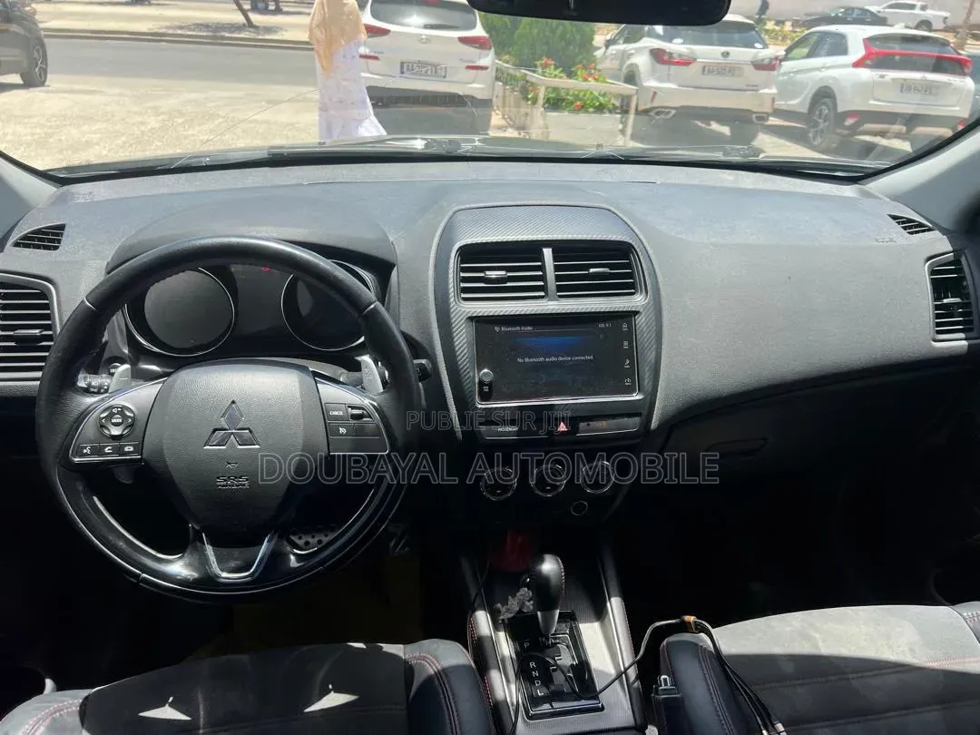 Mitsubishi Outlander 2019 Noir Mat