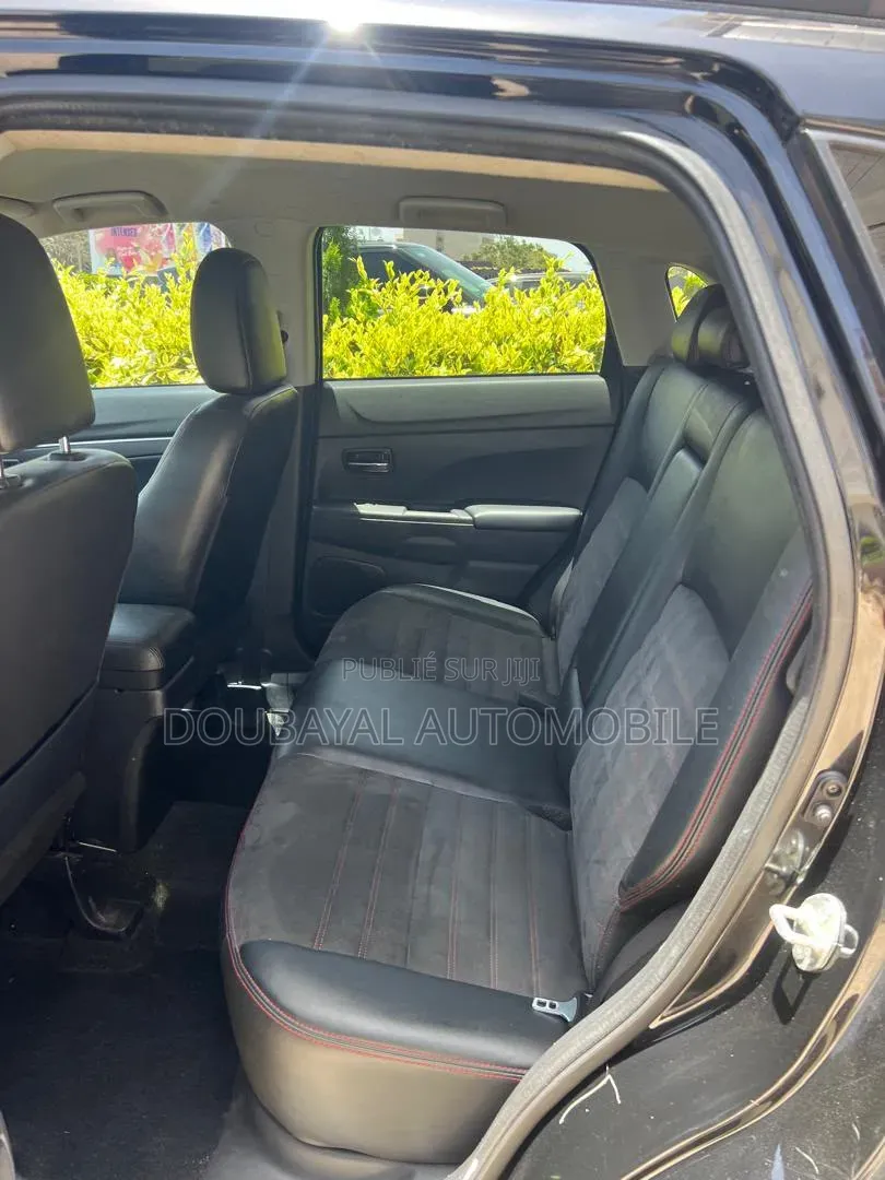 Mitsubishi Outlander 2019 Noir Mat