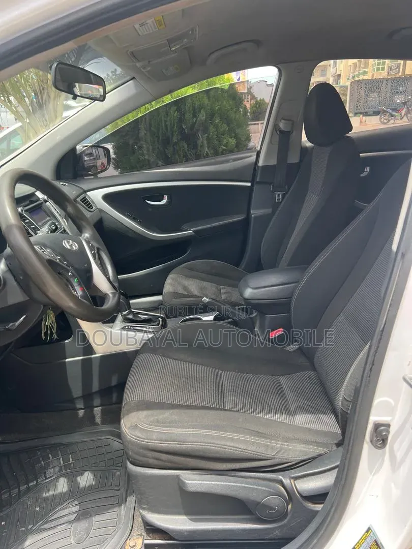 Hyundai Elantra 2015 Blanc
