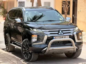 Mitsubishi Pajero Sport 2021 Gris