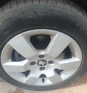 Peugeot 5008 2016 Gris