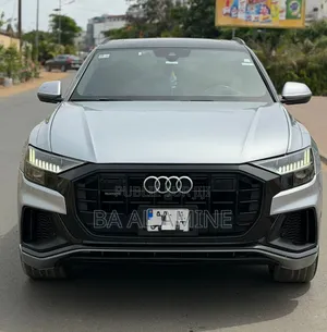 Audi Q8 55 Premium AWD quattro 2020 Gris