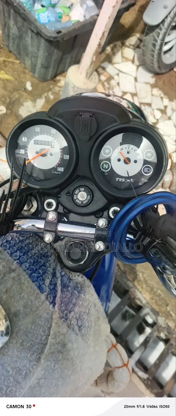 Nouveau TVS HLX 125 2018 Bleu