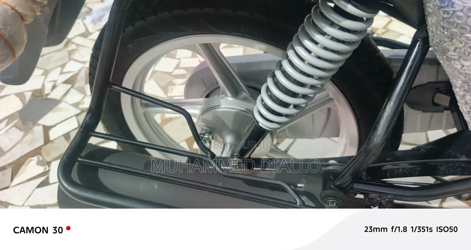 Nouveau TVS HLX 125 2018 Bleu