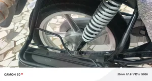 Nouveau TVS HLX 125 2018 Bleu